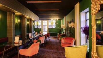 Frühstück, Mittagessen und Abendessen