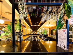 Bar (on property) - Novotel Birmingham Centre (Birmingham)