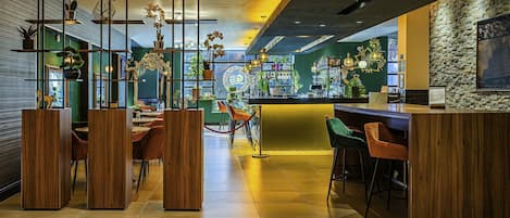 Breakfast, lunch and dinner served