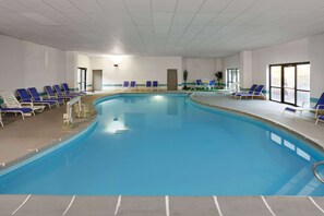 Indendørs pool