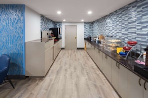 Desayuno para llevar gratuito y diario