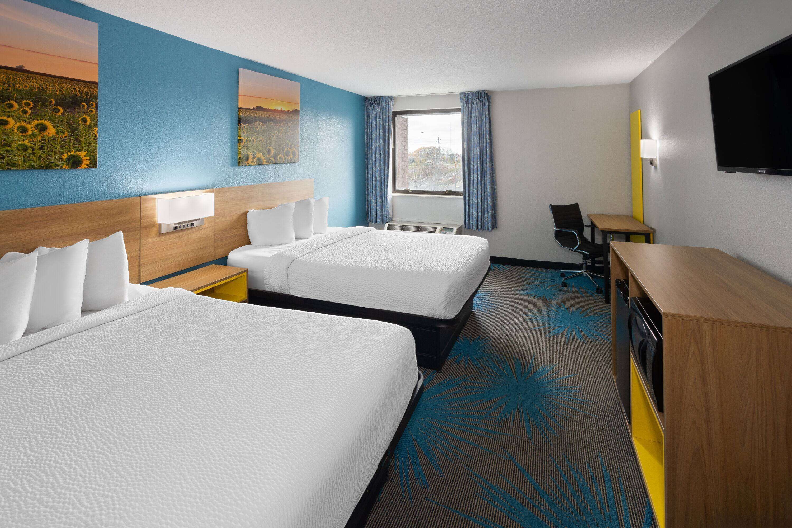 Photo - Days Inn & Suites by Wyndham Northwest Indianapolis