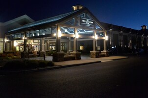 Fachada del alojamiento - Noche