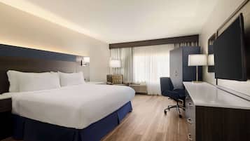 Premium bedding, in-room safe, desk, blackout curtains
