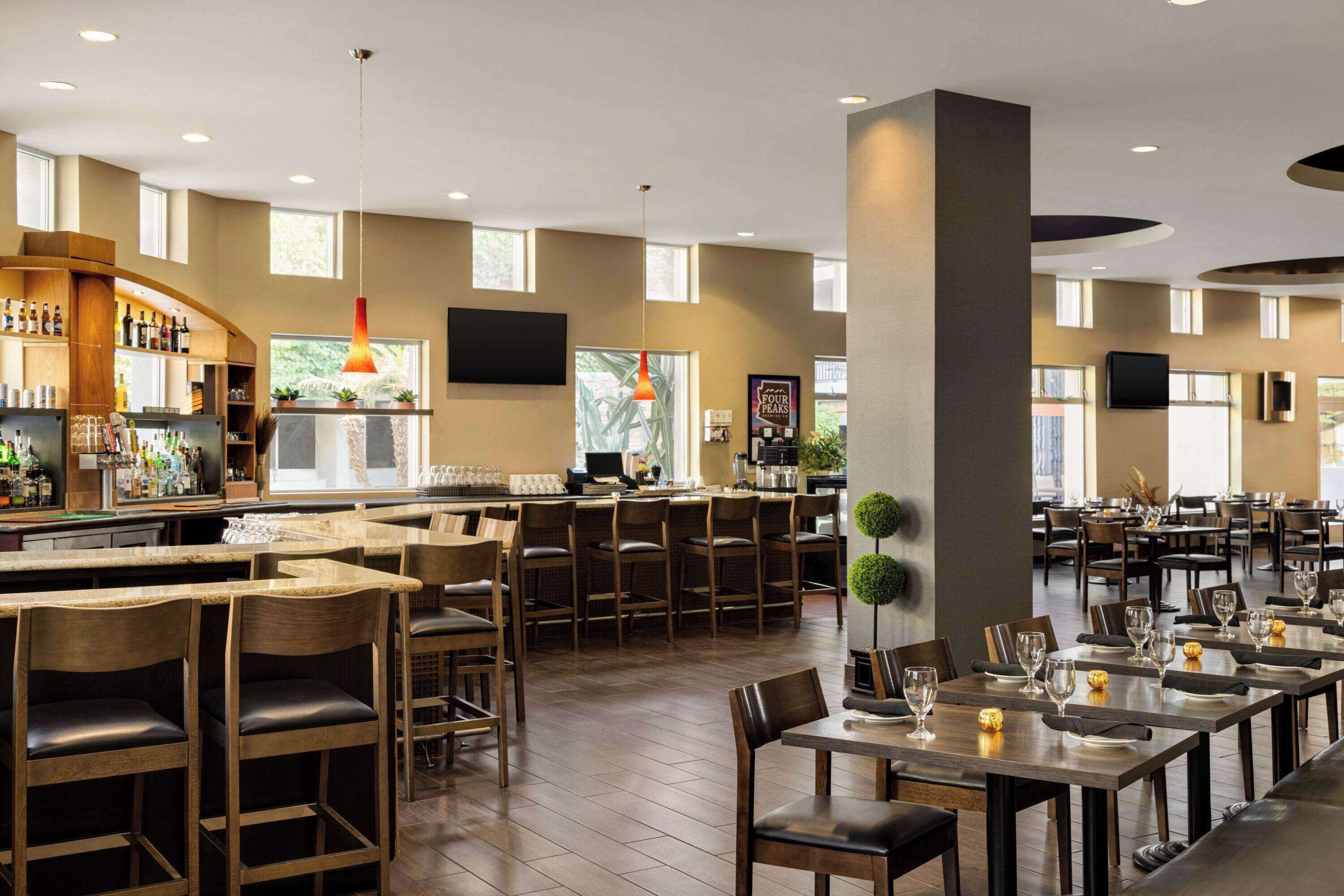 breakfast, dinner served; local cuisine, pool views