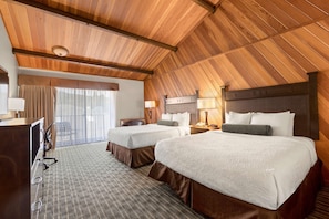 Ropa de cama de alta calidad, camas con pillow-top y escritorio