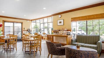 Colazione a buffet inclusa, servita tutte le mattine