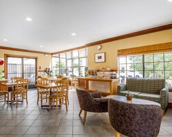 Desayuno buffet incluido todos los días 