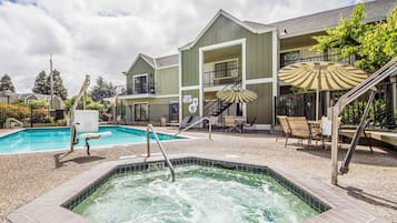 Seasonal outdoor pool, sun loungers