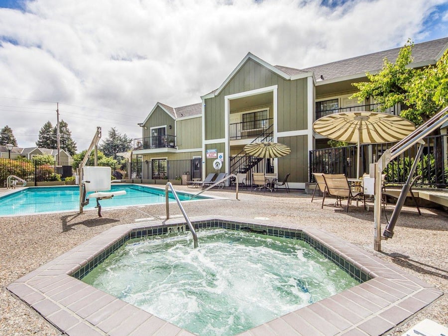 Seasonal outdoor pool, sun loungers