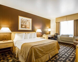 Standard Room, 1 Queen Bed