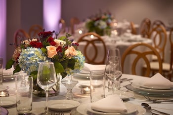 Banquet hall at Courtyard by Marriott Miami Coconut Grove