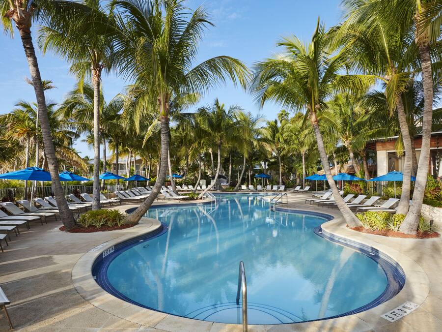 3 outdoor pools, cabanas (surcharge), pool umbrellas