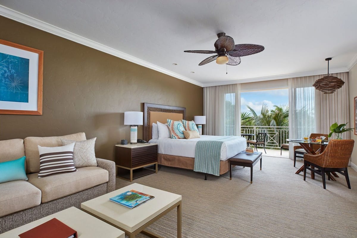 Living area | 47-inch LED TV with cable channels, TV, toys