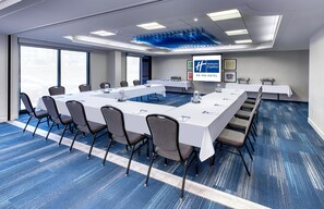 Meeting facility - Holiday Inn Express & Suites Mississauga-Toronto Southwest by IHG (Mississauga)