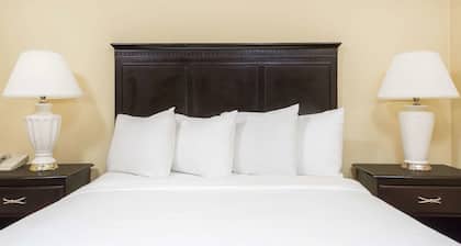Hawthorn Extended Stay by Wyndham Columbus North