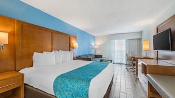 Deluxe Room, 1 King Bed with Sofa bed, Balcony, Oceanfront