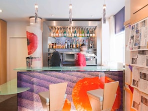 Bar (in der Unterkunft)