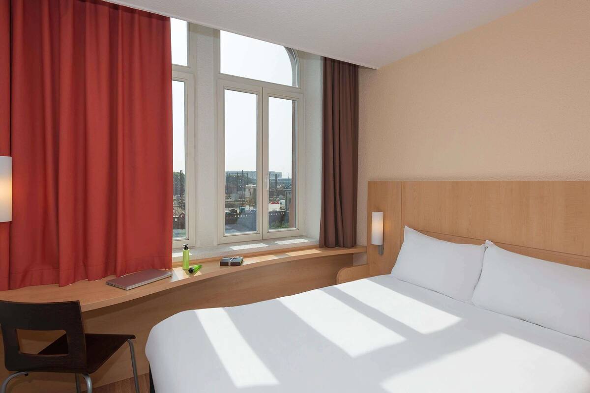 Desk, iron/ironing board (on request), free WiFi, bed sheets