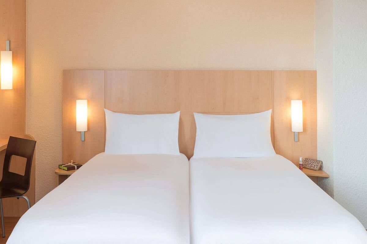 Desk, iron/ironing board (on request), free WiFi, bed sheets