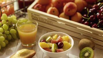 Daily buffet breakfast (EUR 13.90 per person)