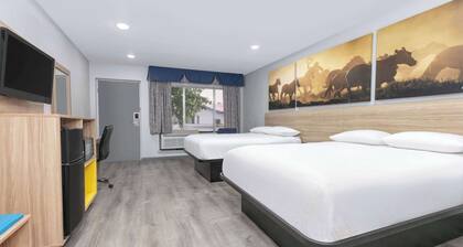 Days Inn by Wyndham South Fort Worth