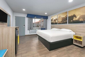 Desk, iron/ironing board, free WiFi, bed sheets