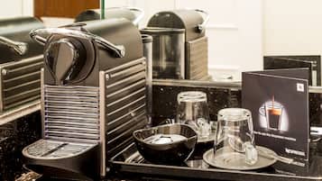 Kaffe og/eller kaffemaskin