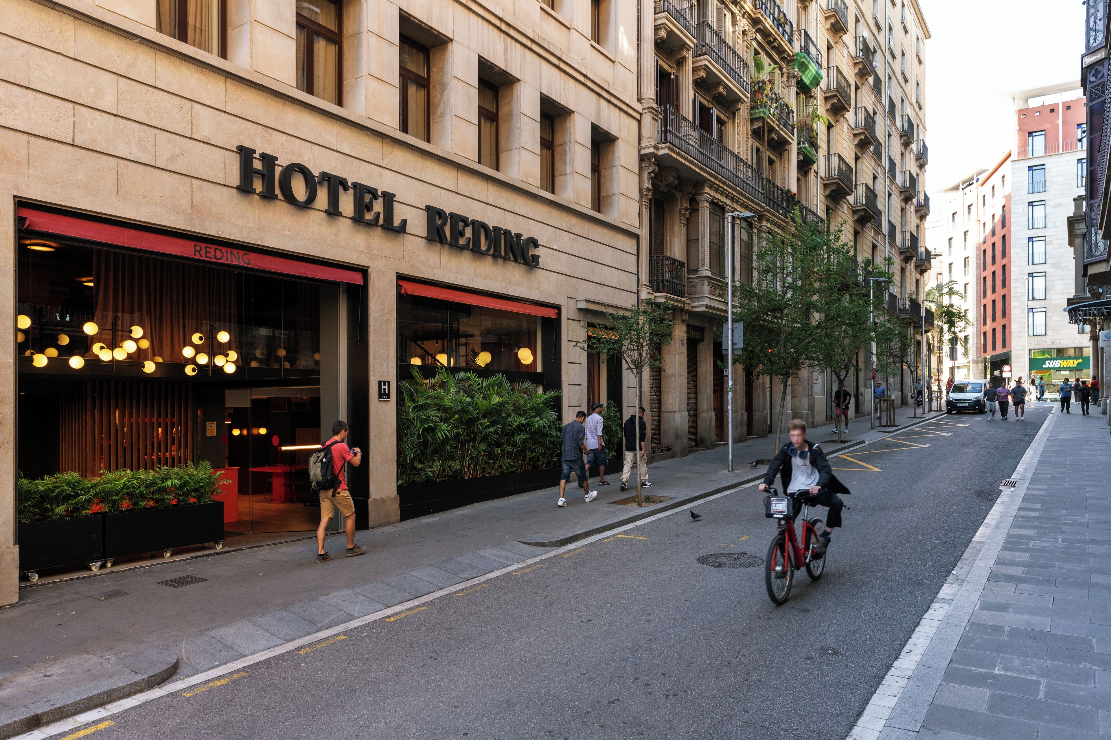 Foto - chic&basic Reding