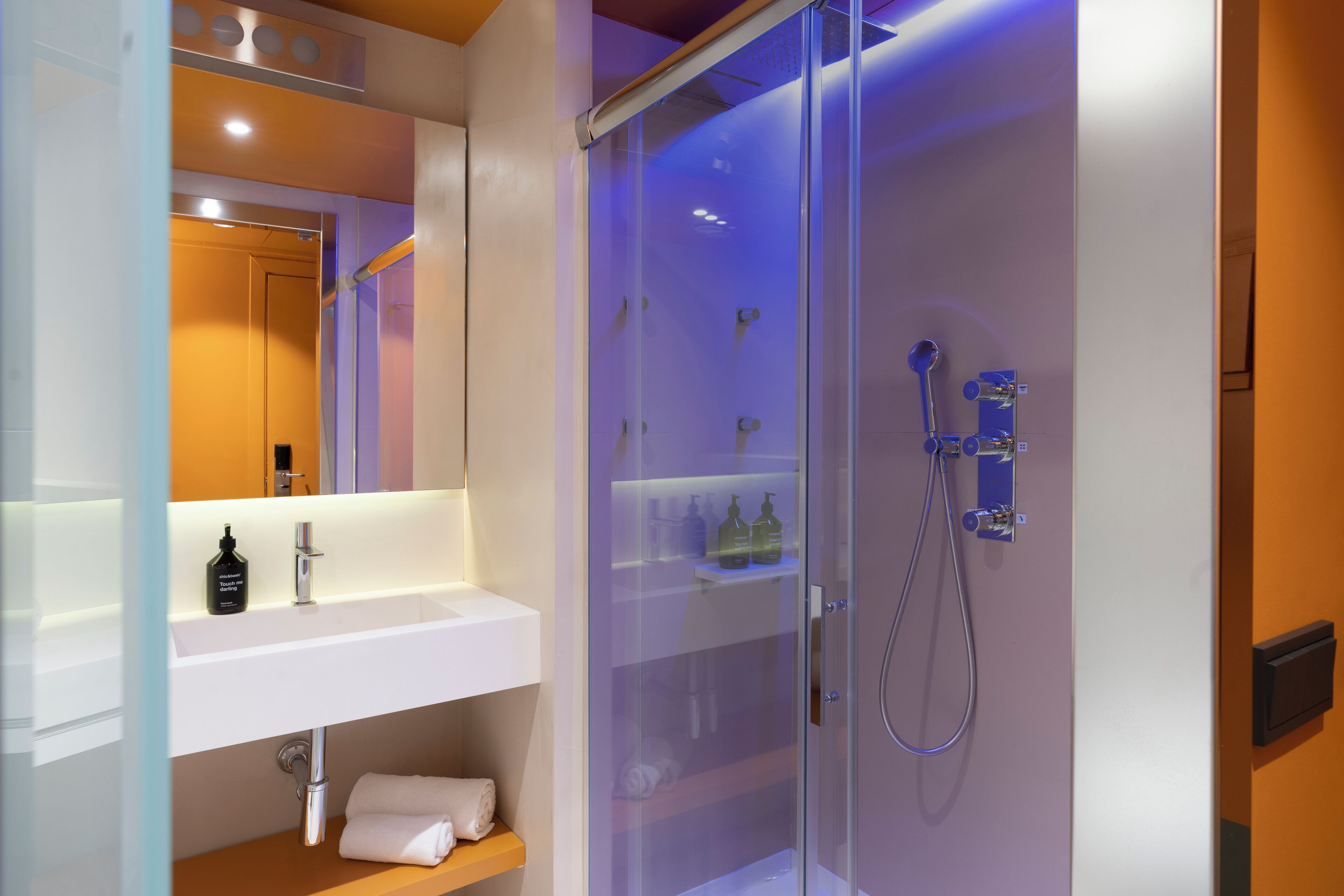 Foto - chic&basic Reding