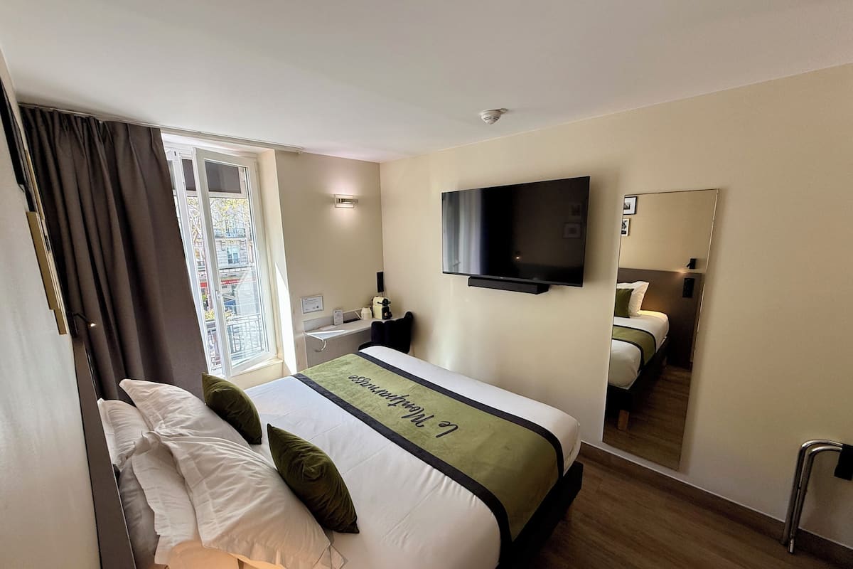 Superior Room, 1 King Bed, Non Smoking