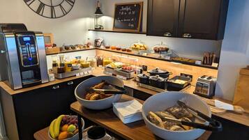 Daily buffet breakfast (EUR 15 per person)
