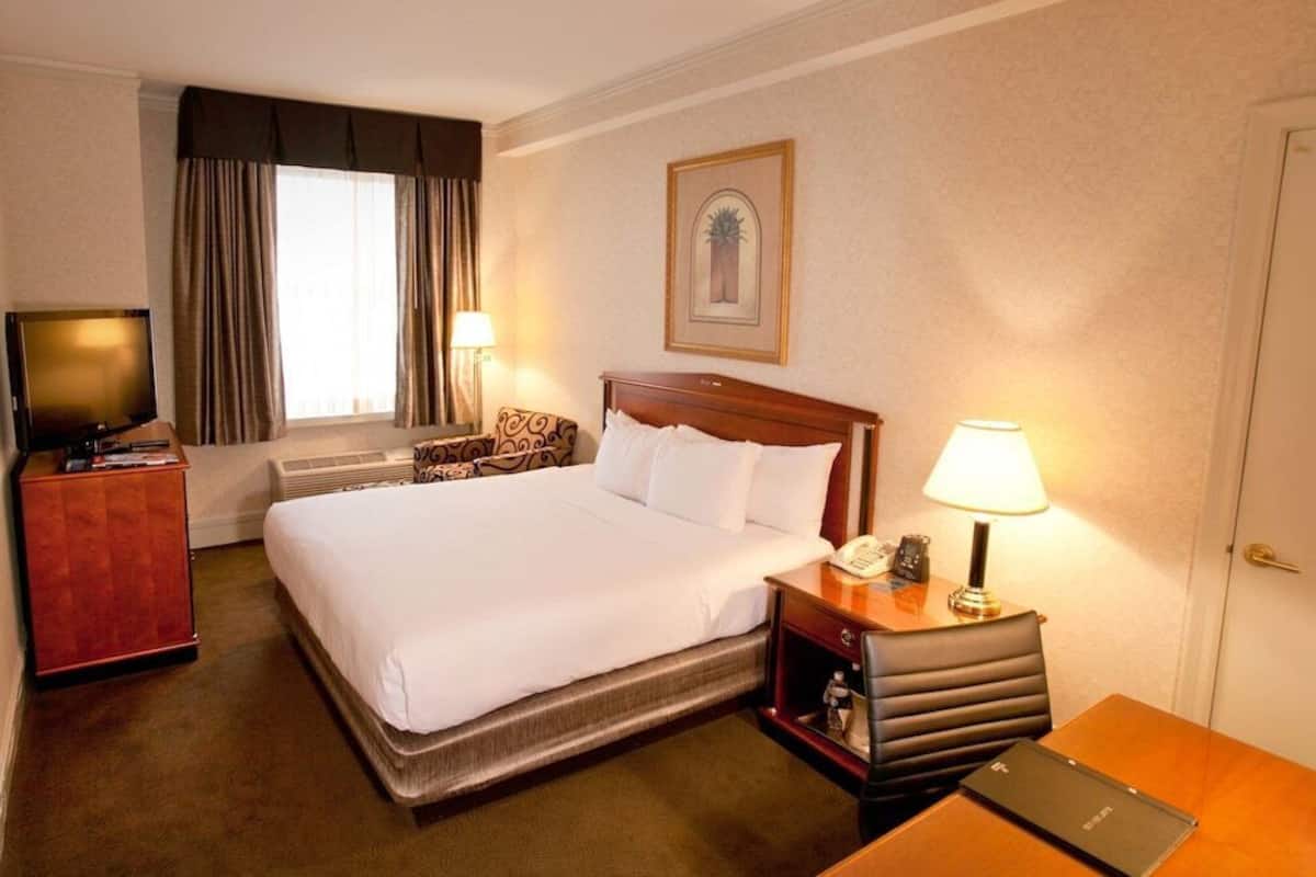Premium bedding, pillow-top beds, in-room safe, desk