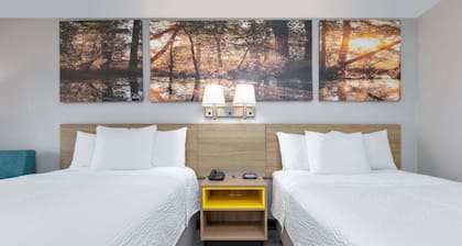 Days Inn by Wyndham Greenville MS