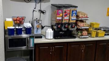 Café da manhã continental grátis todos os dias