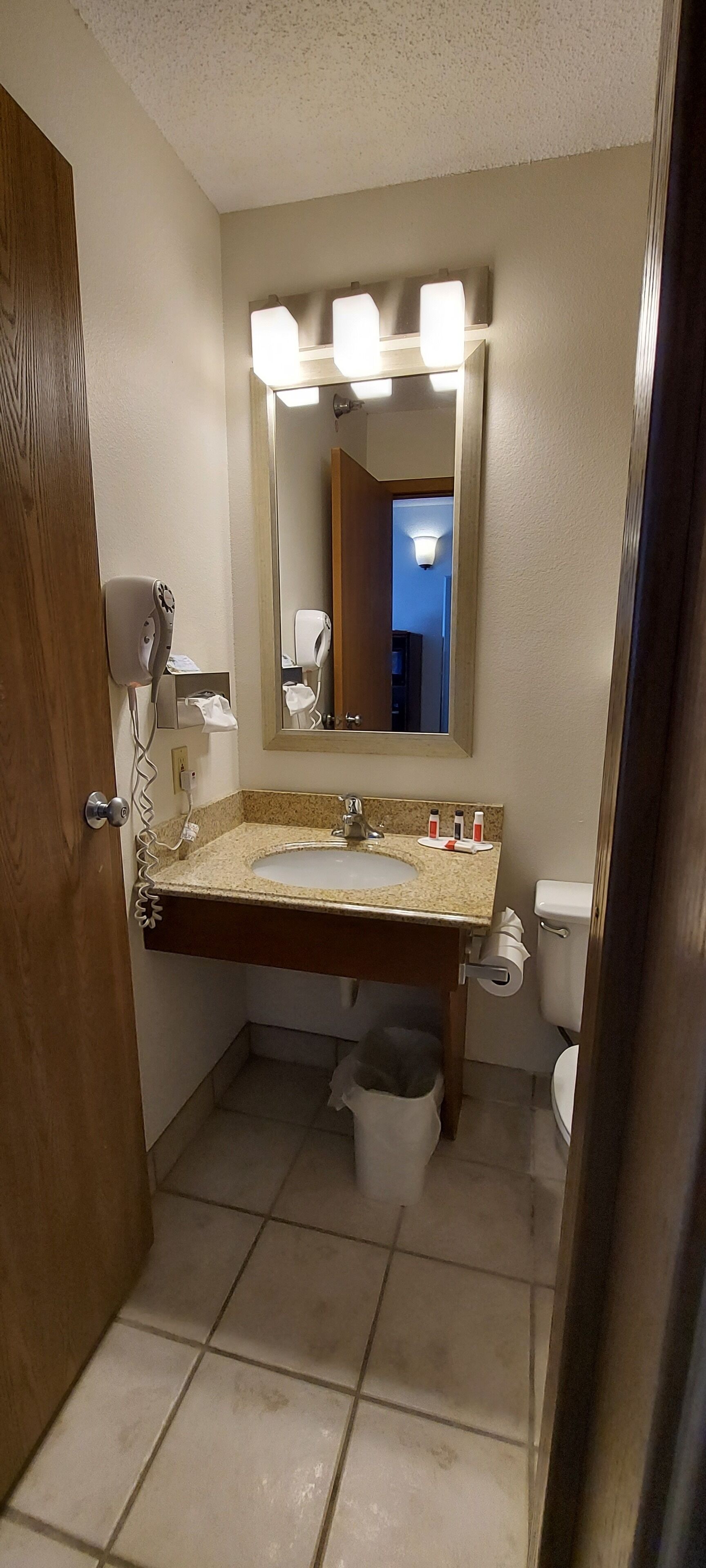 Hair dryer, towels