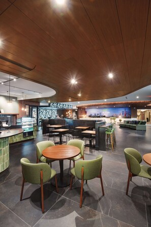 Daily buffet breakfast for a fee - Hilton Birmingham Downtown at UAB (Birmingham)