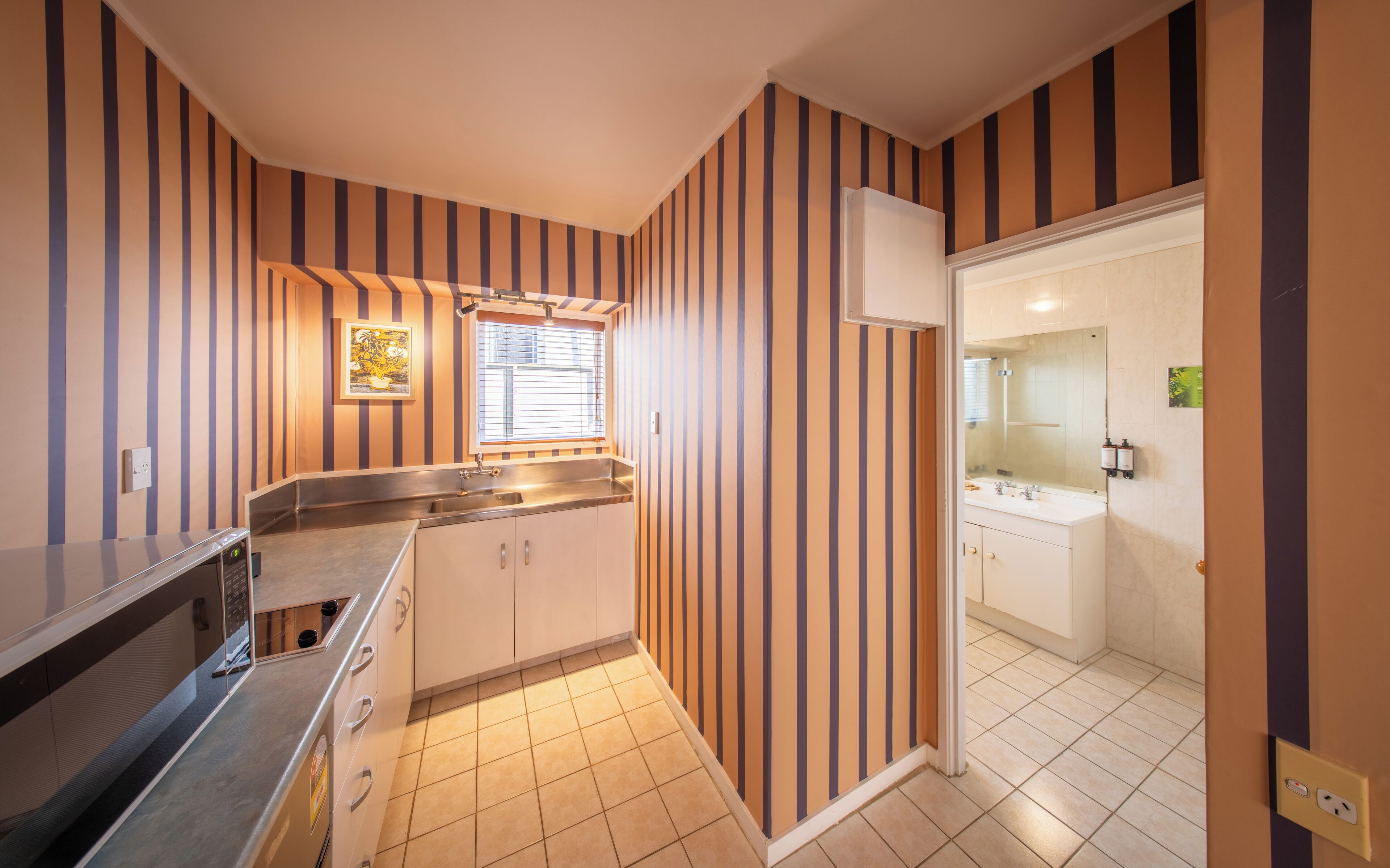 one bedroom suite (in adjacent building) | private kitchen | fridge, coffee/tea maker, electric kettle