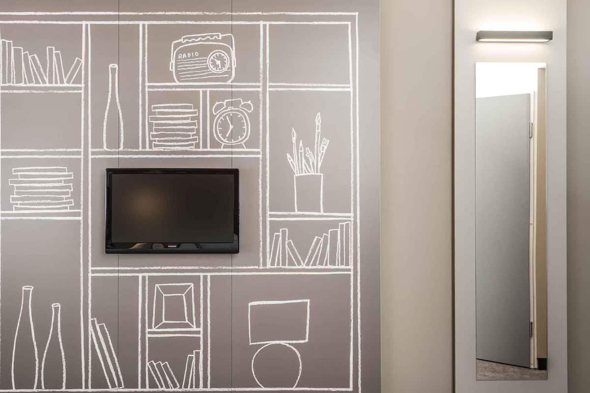 Standard-dobbeltværelse - 1 dobbeltseng | Individuel indretning, skrivebord, mørklægningsgardiner, lydisolering