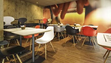 Daily buffet breakfast (EUR 12.90 per person)