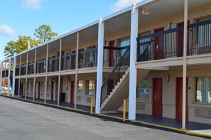 Exterior - Budget Lodge (Chesapeake)