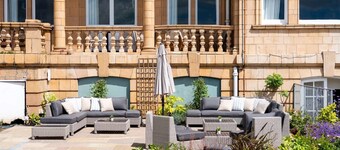 The Queens Hotel