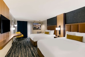 Chambre Standard, 2 grands lits, accessible aux personnes à mobilité réduite, au bord de la piscine | Literie de qualité, coffre-fort, rideaux d’obscurcissement