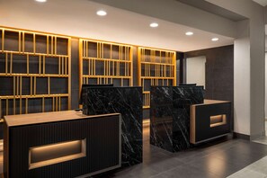 Lobby - La Quinta Inn & Suites by Wyndham Round Rock North (Round Rock)