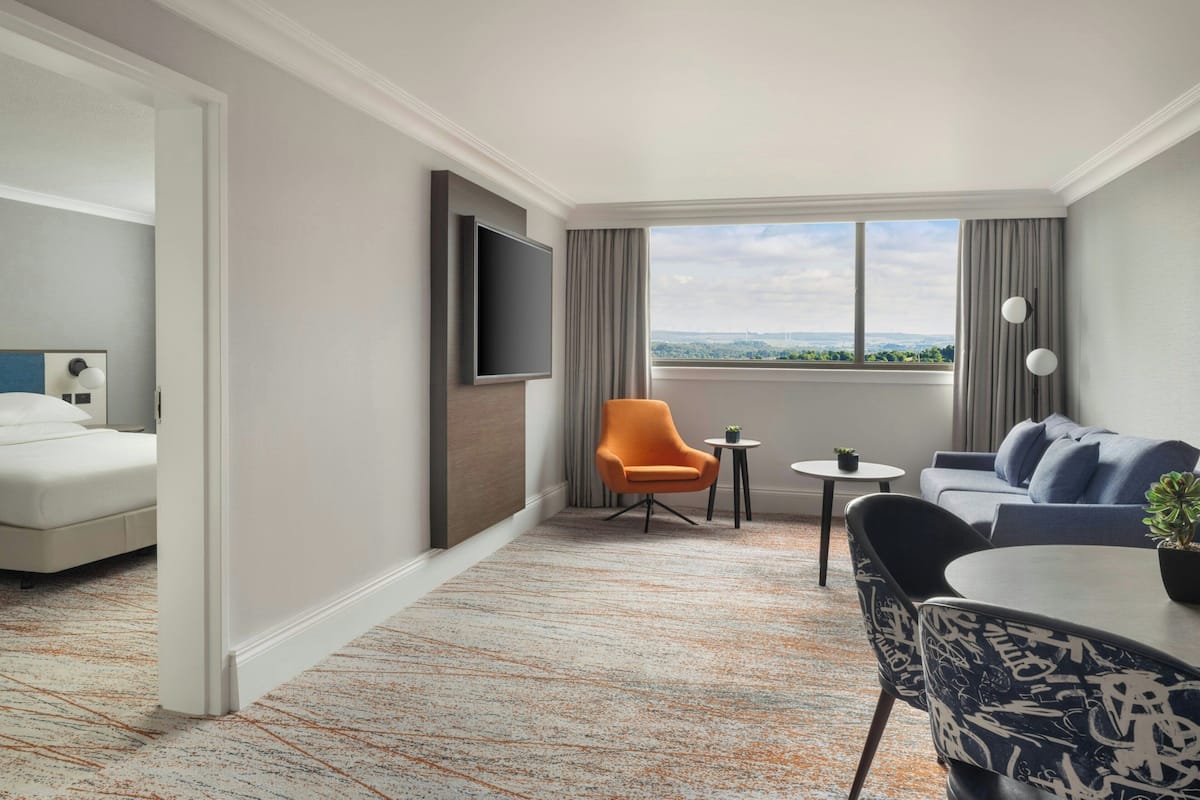Junior Suite, 1 King Bed | 1 bedroom, premium bedding, down comforters, pillowtop beds