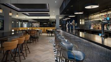 Serveert lunch en diner
