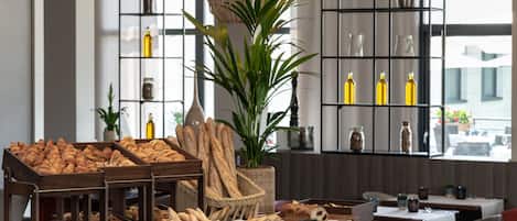 Daily buffet breakfast (EUR 29 per person)