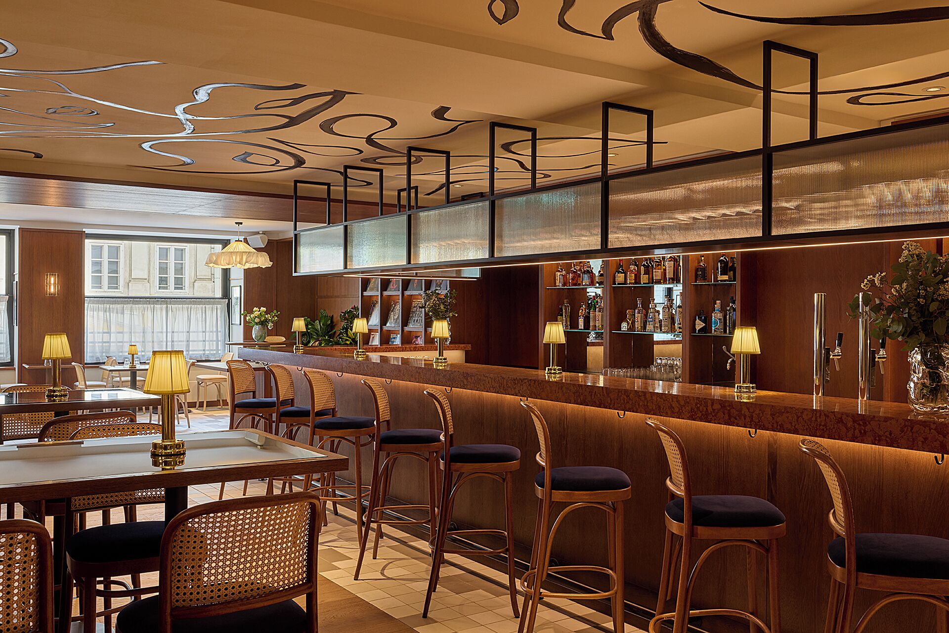 점심 식사 및 저녁 식사 제공, 세계 요리