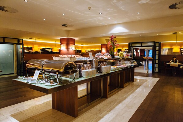 Daily buffet breakfast (EUR 24 per person)