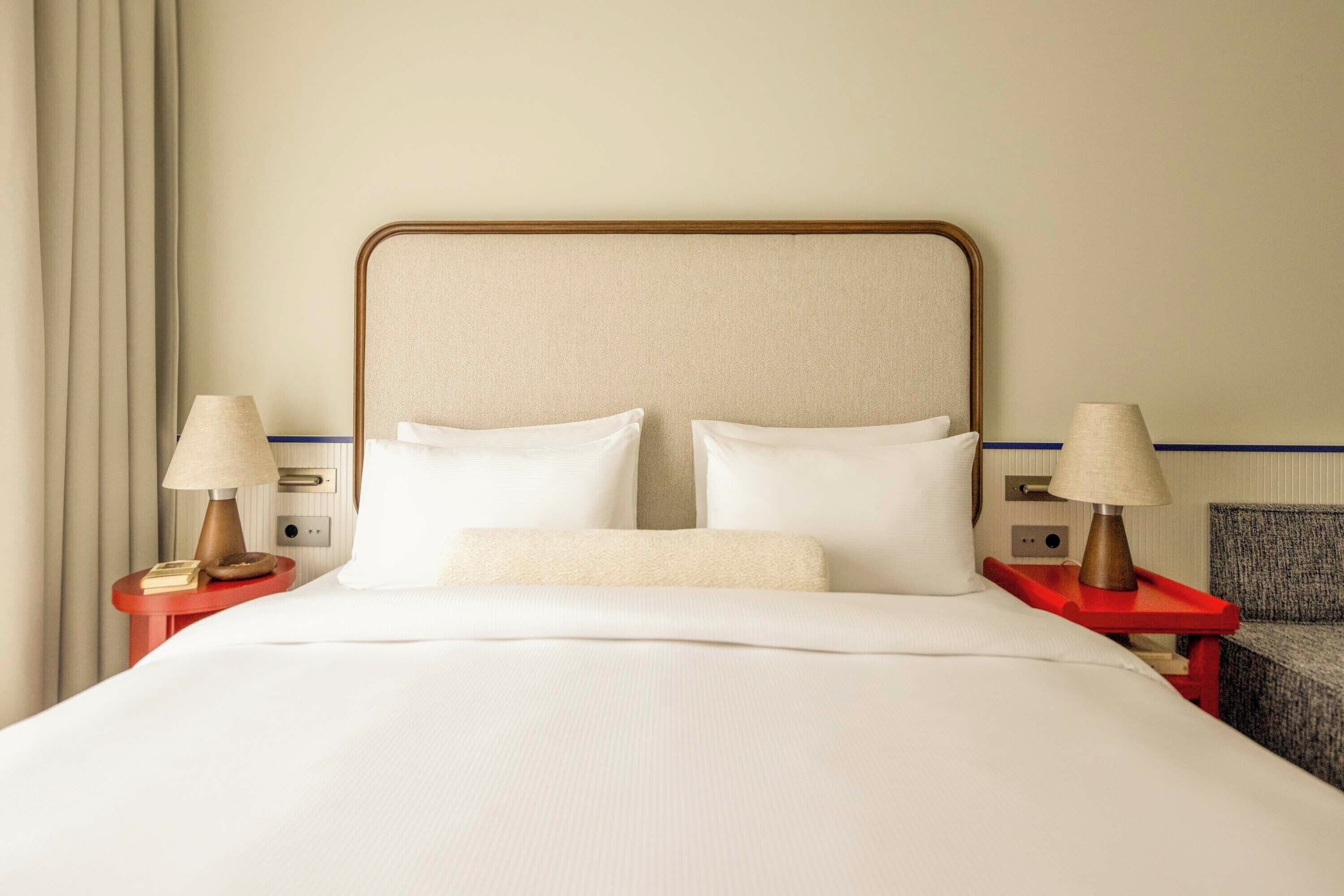 Minibar, in-room safe, desk, laptop workspace